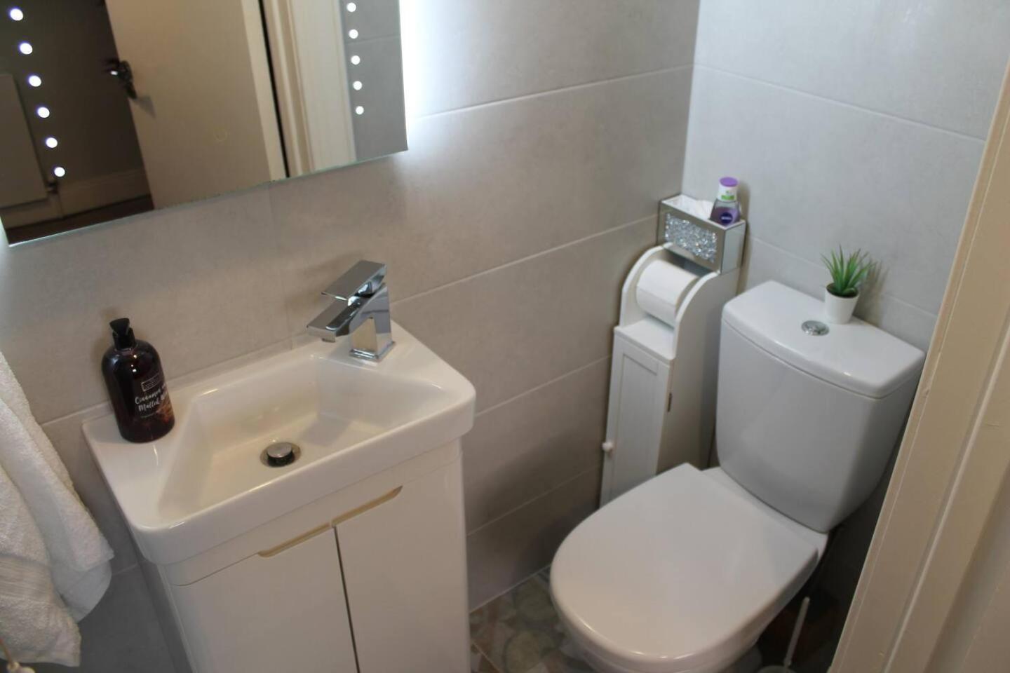 4 Bed Boutique House Lisburn Road Villa Belfast Kültér fotó